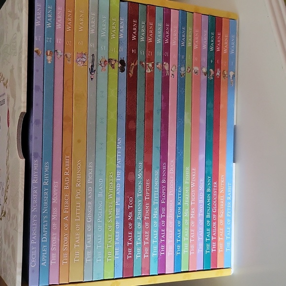 The Complete Peter Rabbit Library by Beatrix Potter - Picture 3 of 5